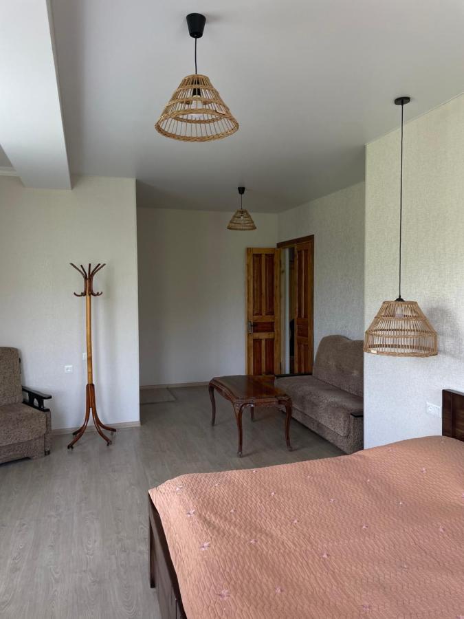 Zaali'S Wine Cellar Bed and Breakfast Vani Εξωτερικό φωτογραφία