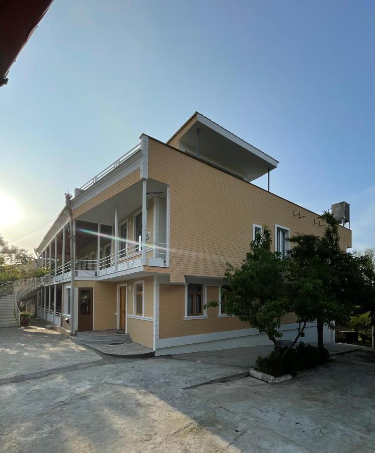 Zaali'S Wine Cellar Bed and Breakfast Vani Εξωτερικό φωτογραφία